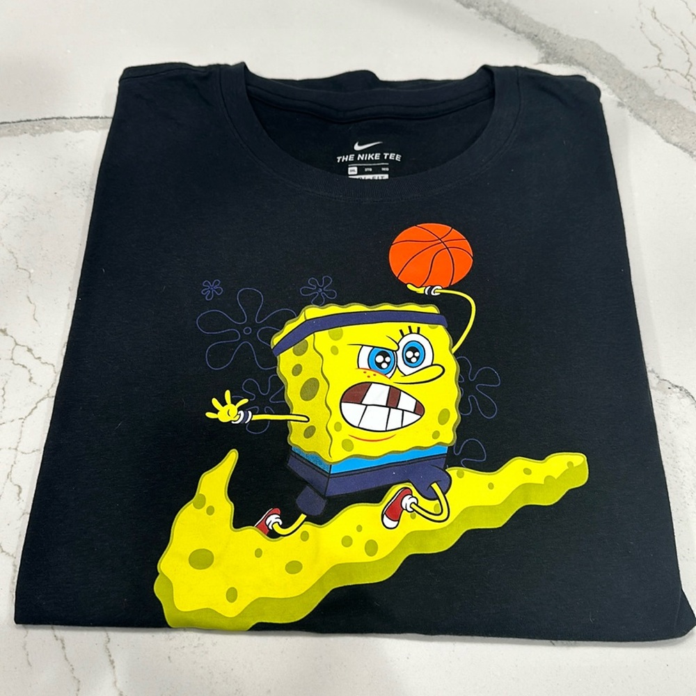 RARE. Never Worn. Nike Men’s Spougebob T-shirt 3XL